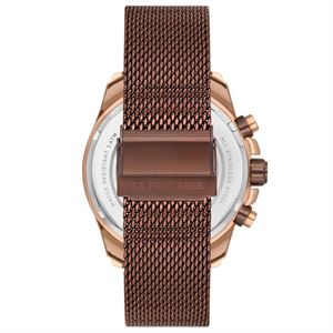 uspa1028-06-3.jpg