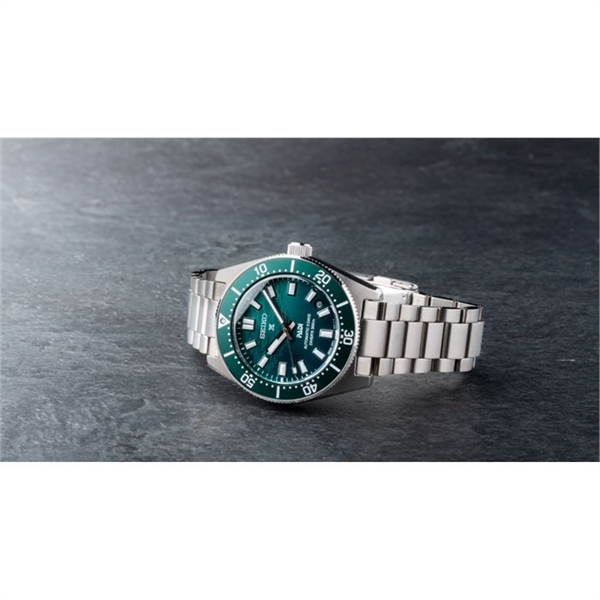 seiko-prospex-spb501-otomatik-erkek-kol-saati-1.png